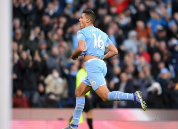  诺伊尔里程碑战扑点保拜仁不败金身  